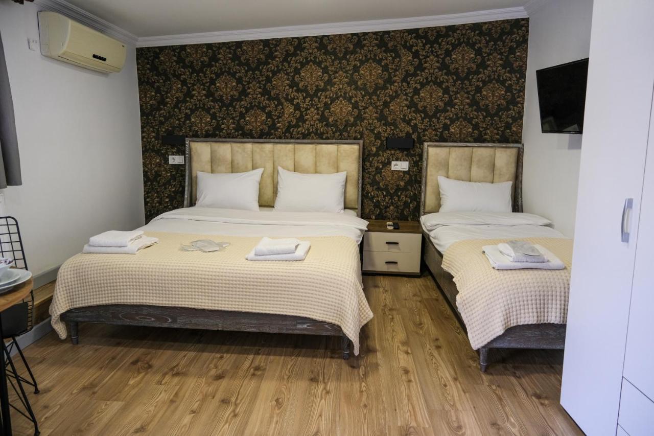 Taksim Neo Pera Suites Istanbul Bagian luar foto