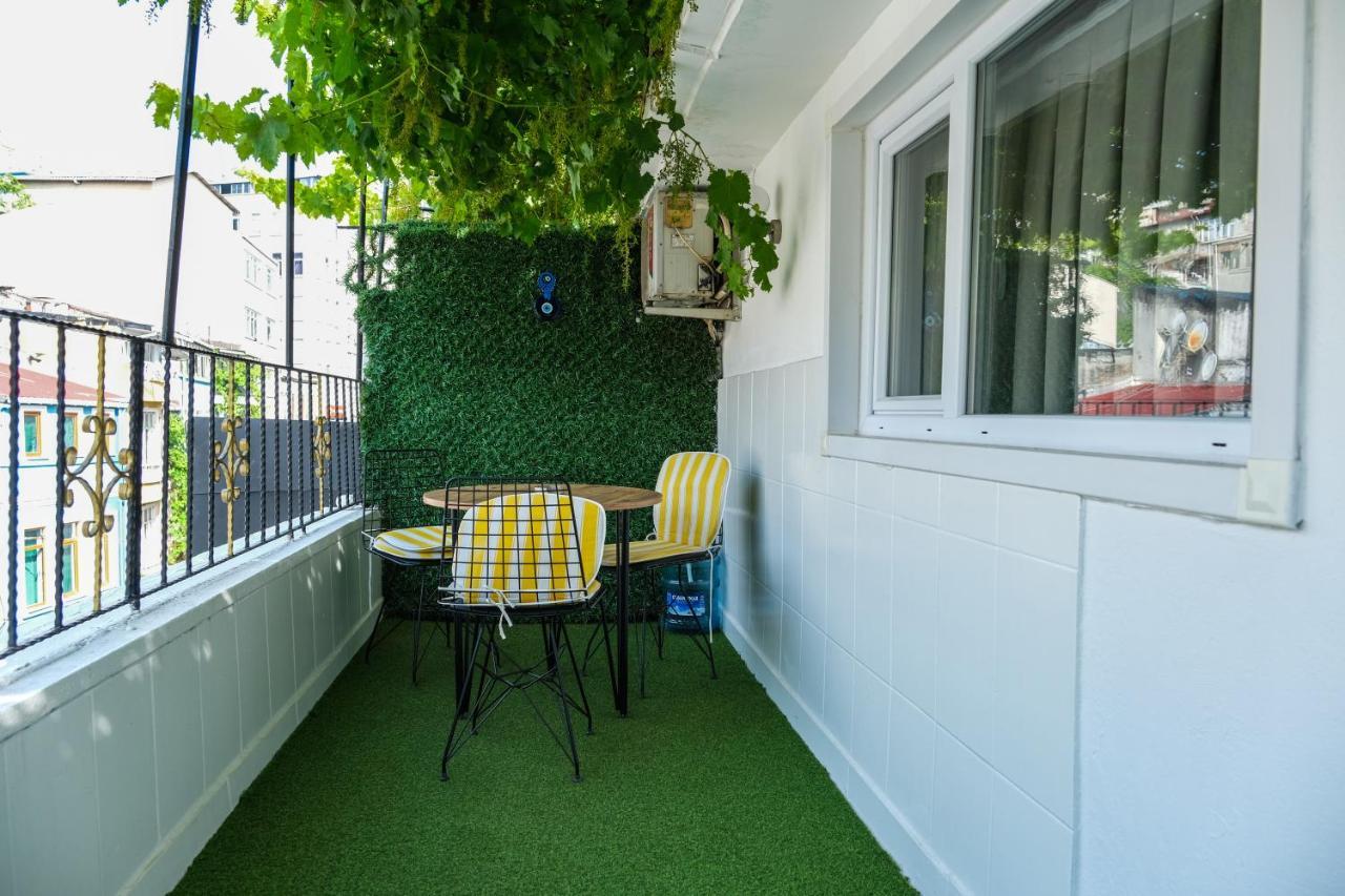 Taksim Neo Pera Suites Istanbul Bagian luar foto