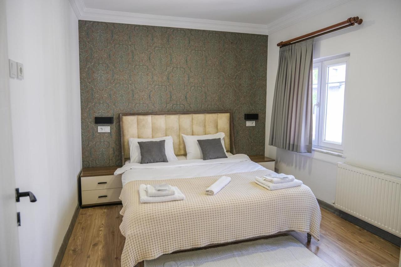 Taksim Neo Pera Suites Istanbul Bagian luar foto