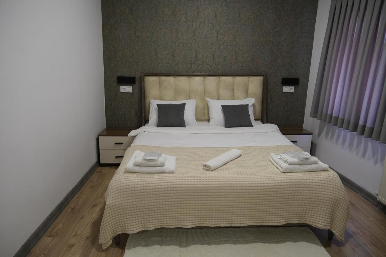Taksim Neo Pera Suites Istanbul Bagian luar foto